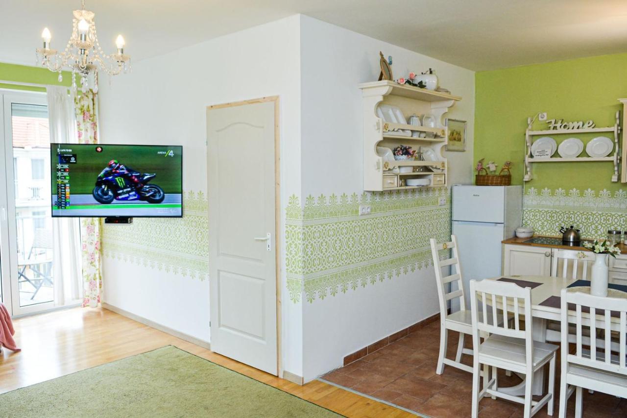 Romantic Apartman Hajdúszoboszló Eksteriør bilde